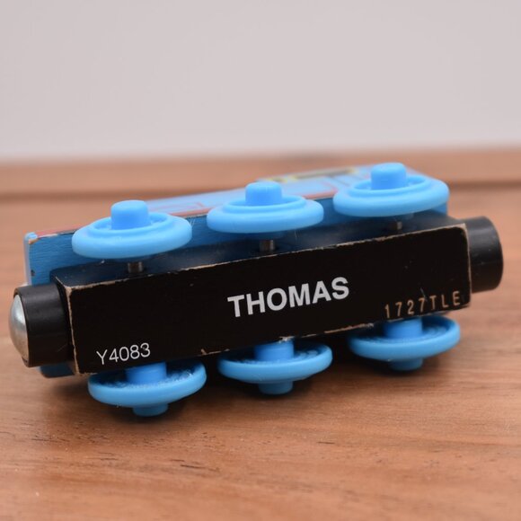 Thomas 1 Blue Engine 2012 - Thomas & Friends Wooden Railway Train Engine Y4083 - Picture 7 of 8